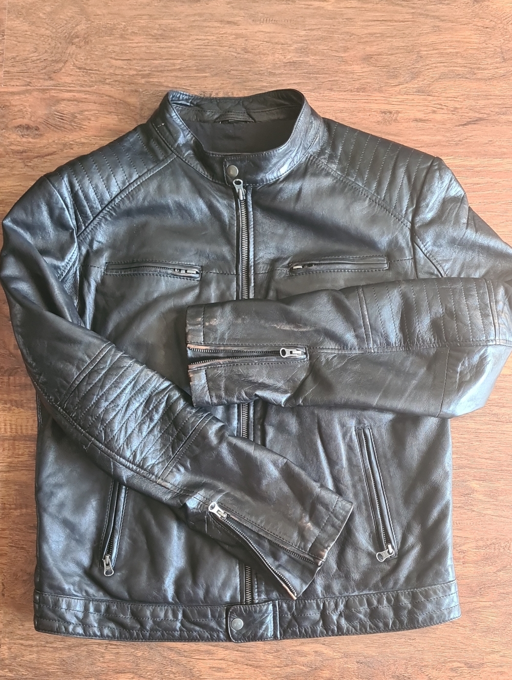 Men's Black Leather Motorcycle Jacket with Zip Pockets